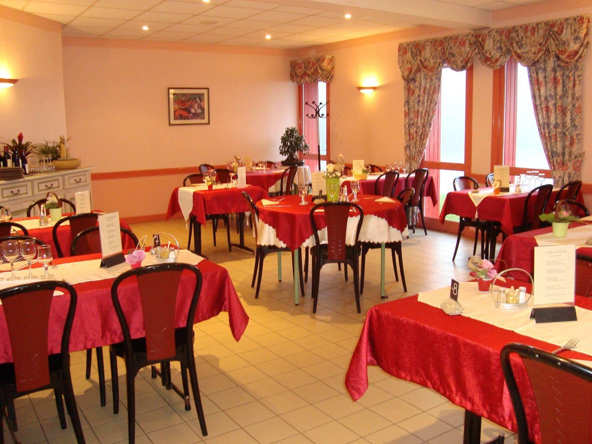 Hotel Le Bretagne Louvigné-de-Bais Dış mekan fotoğraf